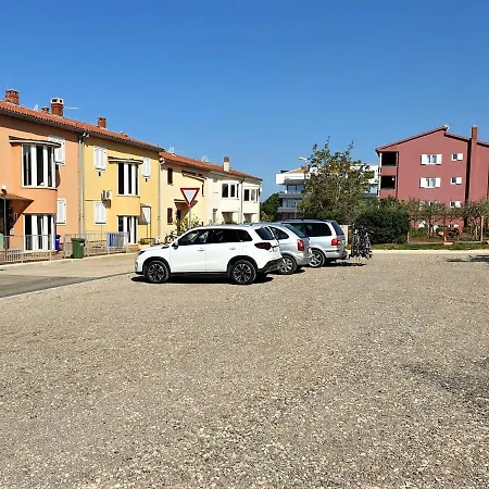 Guest house Aurora Near 3*